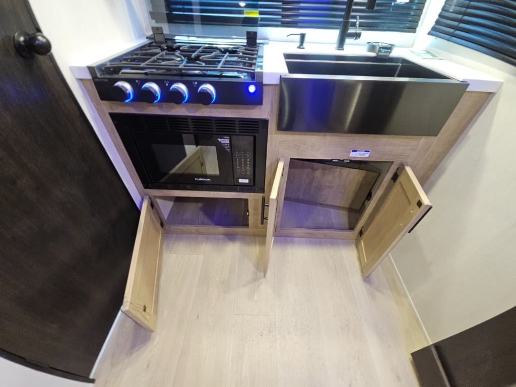 2026 Forest River 2026 Forest River Cherokee Grey Wolf Black Label - thumbnail 26