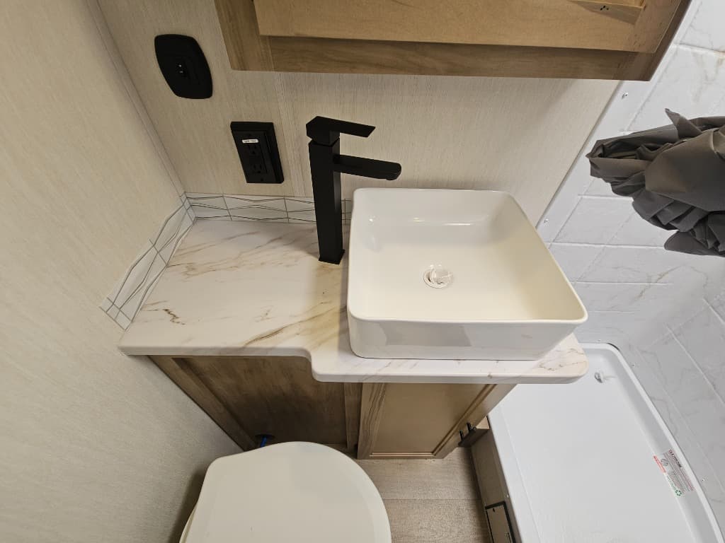 2026 Forest River 2026 Forest River Cherokee Grey Wolf Black Label - thumbnail 29