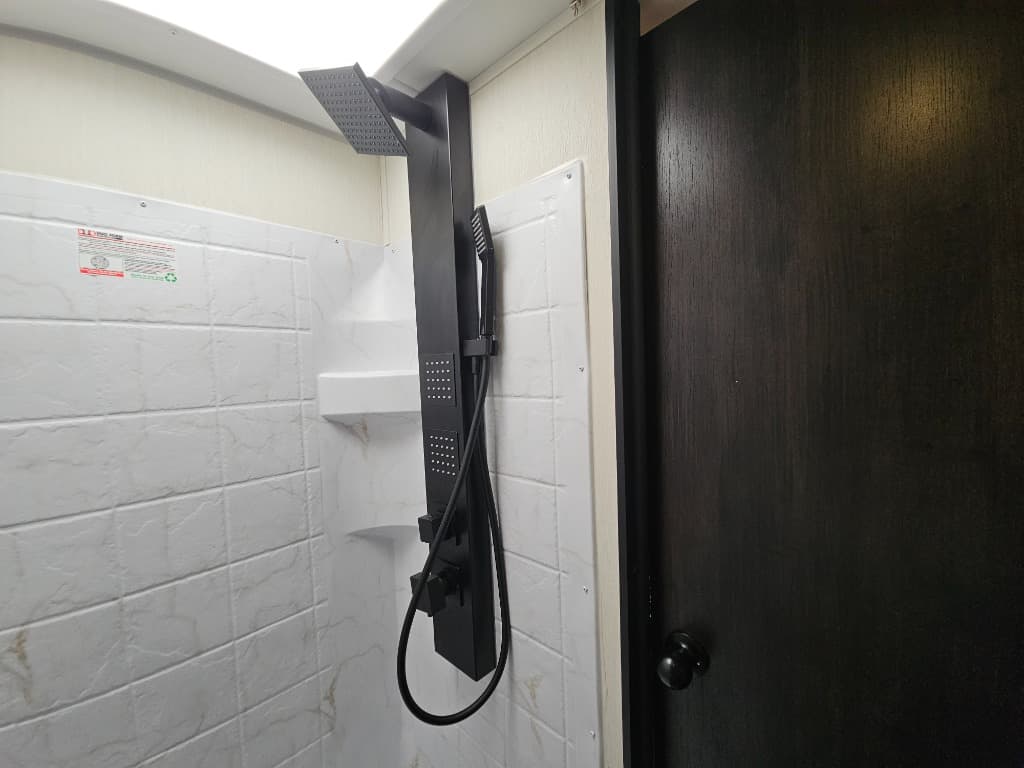 2026 Forest River 2026 Forest River Cherokee Grey Wolf Black Label - thumbnail 32