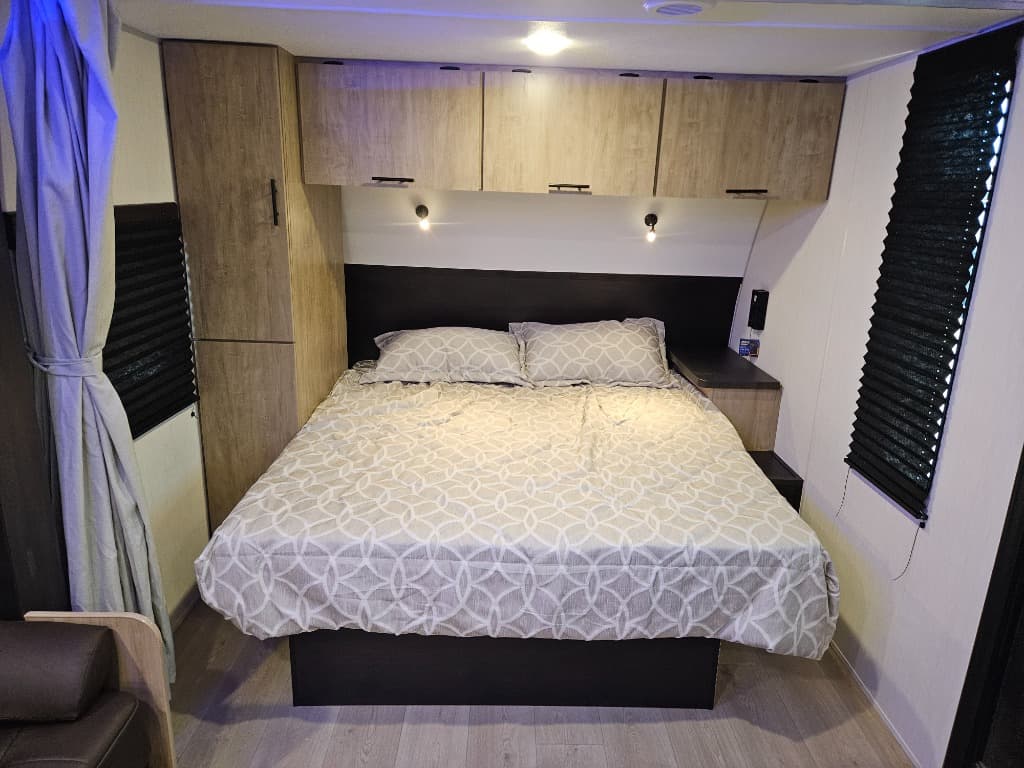 2026 Forest River 2026 Forest River Cherokee Grey Wolf Black Label - thumbnail 34