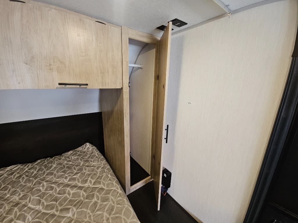 2026 Forest River RV 2026 Forest River RV Cherokee Grey Wolf  - thumbnail 22