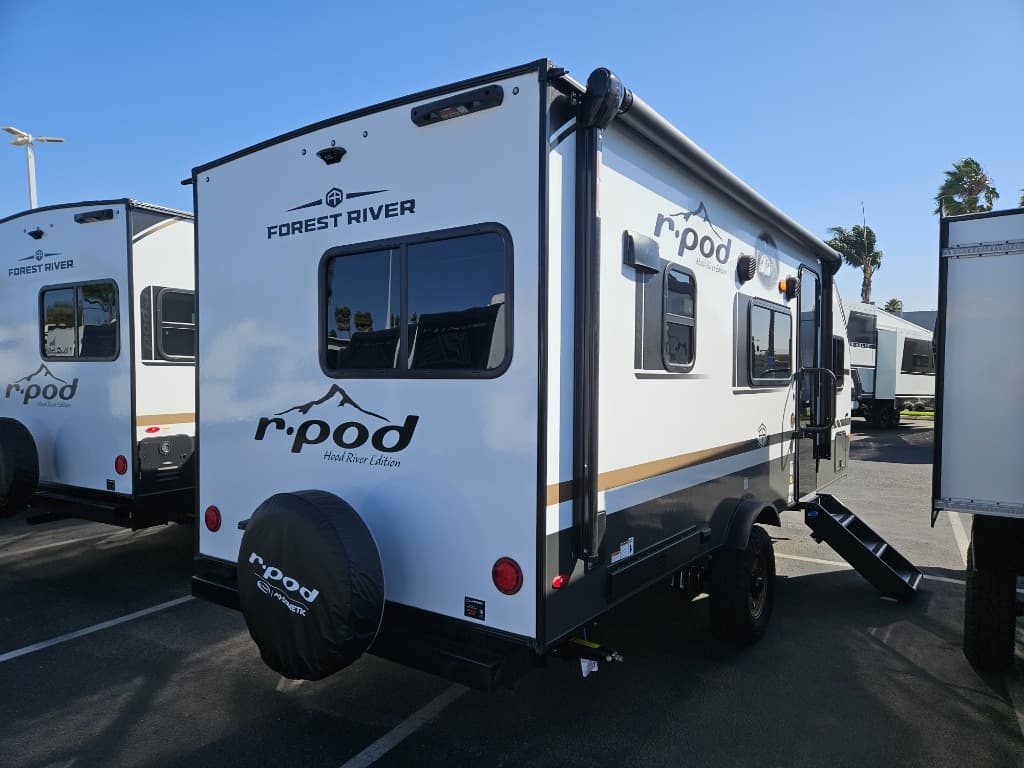 2026 Forest River 2026 Forest River R-Pod - thumbnail 3