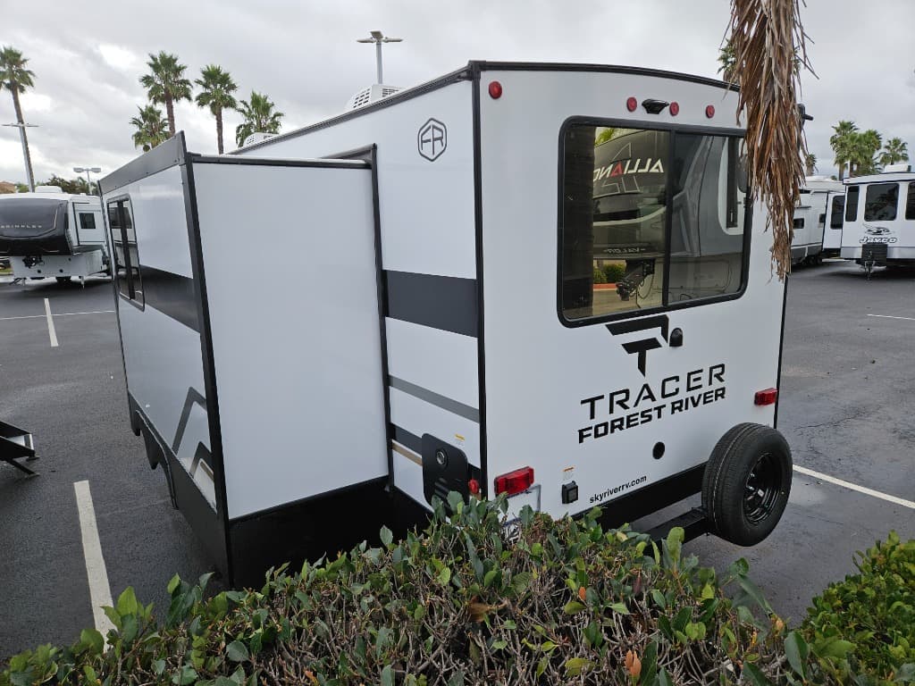 2026 Prime Time RV 2026 Prime Time RV Tracer - thumbnail 5