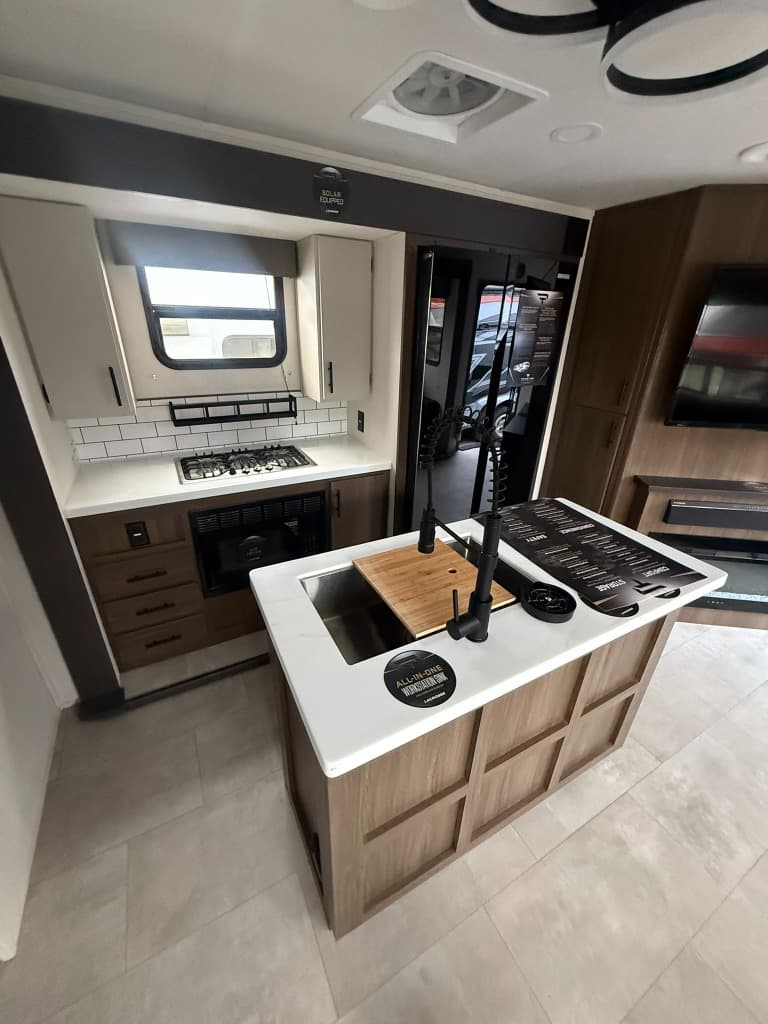 2026 Prime Time RV 2026 Prime Time RV LaCrosse - thumbnail 26