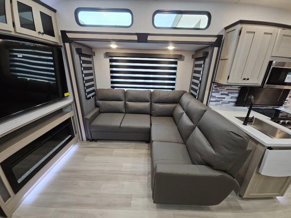 2026 Prime Time RV 2026 Prime Time RV LaCrosse - thumbnail 9