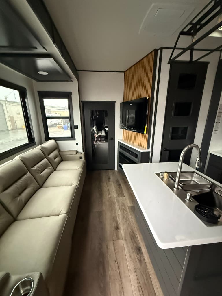 2026 Forest River 2026 Forest River XLR Nitro - thumbnail 31