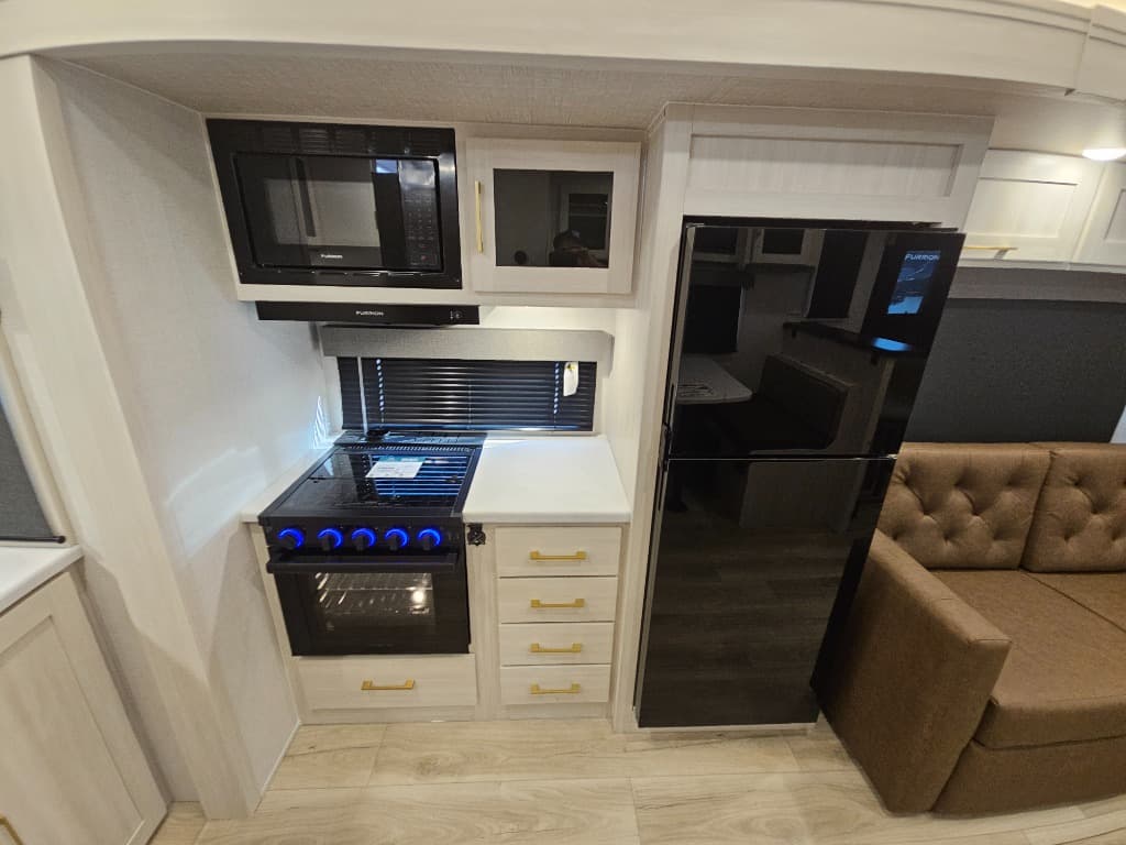 2026 Forest River 2026 Forest River Surveyor Legend - thumbnail 14