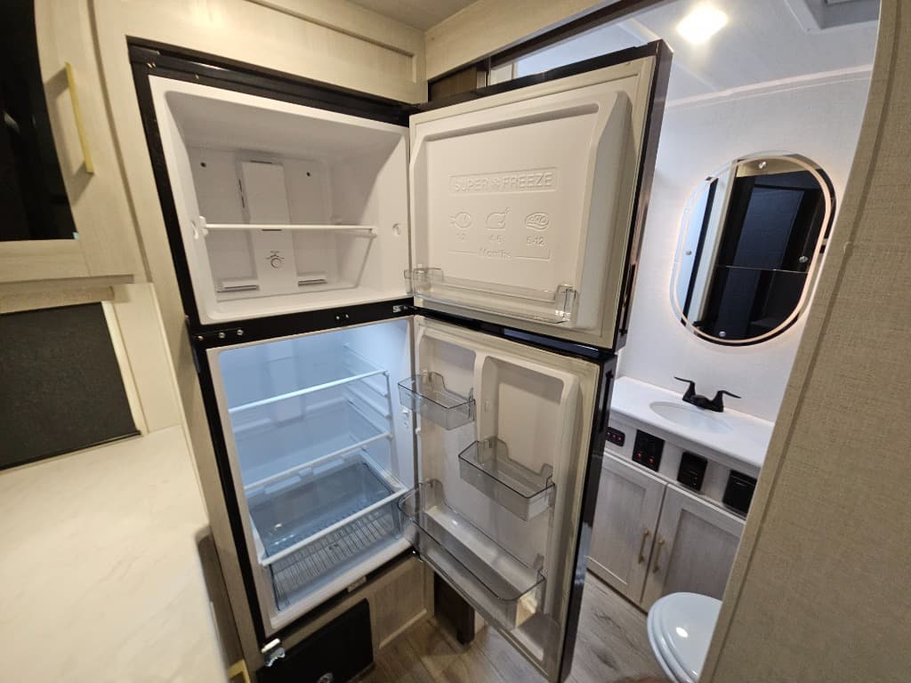 2026 Forest River 2026 Forest River Surveyor Legend - thumbnail 38