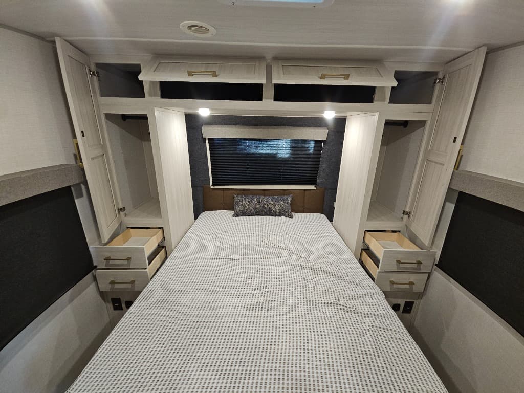 2026 Forest River 2026 Forest River Surveyor Legend - thumbnail 49