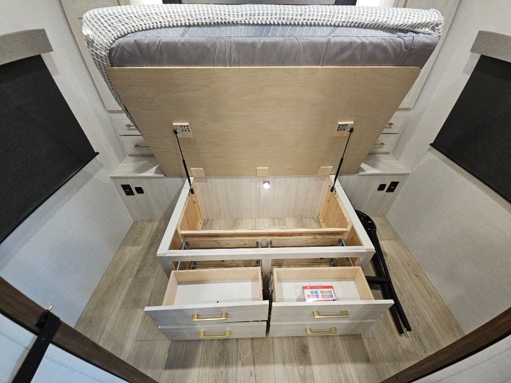 2026 Forest River 2026 Forest River Surveyor Legend - thumbnail 50