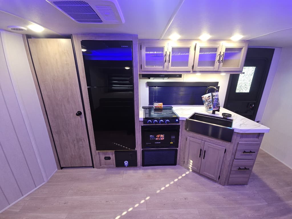 2026 Forest River RV 2026 Forest River RV Cherokee Grey Wolf - thumbnail 14