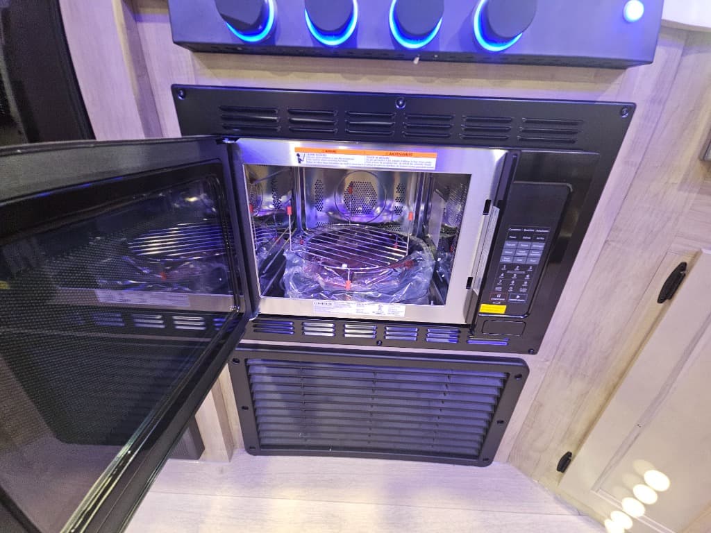 2026 Forest River RV 2026 Forest River RV Cherokee Grey Wolf - thumbnail 20