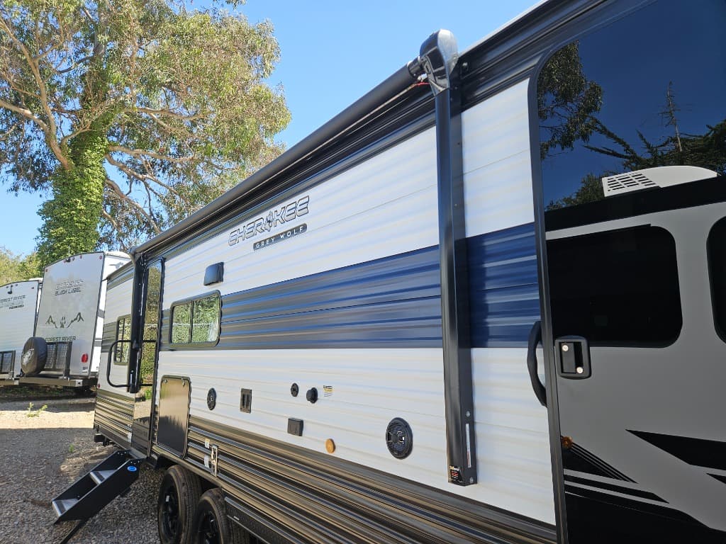 2026 Forest River RV 2026 Forest River RV Cherokee Grey Wolf - thumbnail 44