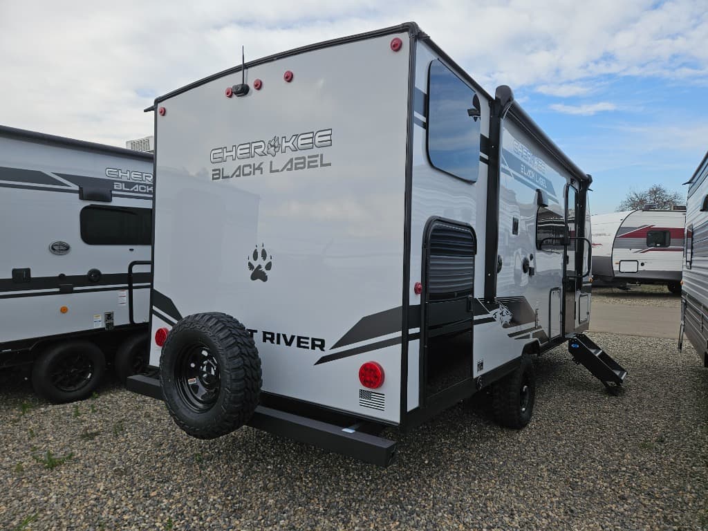 2026 Forest River 2026 Forest River Cherokee Wolf Pup Black Label - thumbnail 3