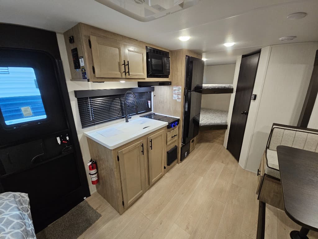 2026 Forest River 2026 Forest River Cherokee Wolf Pup Black Label - thumbnail 9