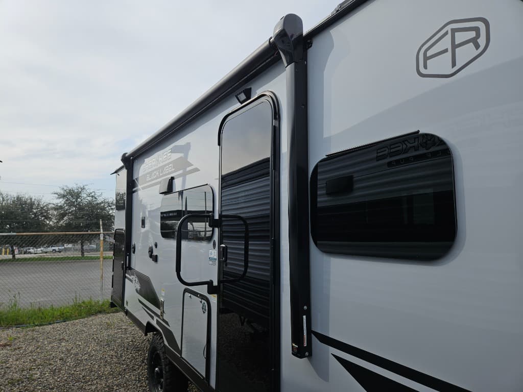 2026 Forest River 2026 Forest River Cherokee Wolf Pup Black Label - thumbnail 31