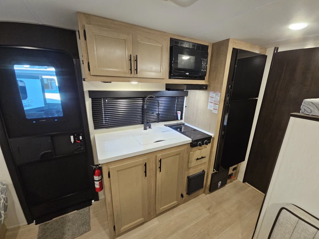 2026 Forest River RV 2026 Forest River RV Cherokee Wolf Pup Black Label - thumbnail 17