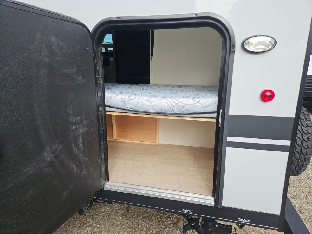 2026 Forest River RV 2026 Forest River RV Cherokee Wolf Pup Black Label - thumbnail 37