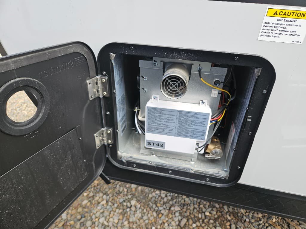 2026 Forest River RV 2026 Forest River RV Cherokee Wolf Pup Black Label - thumbnail 39