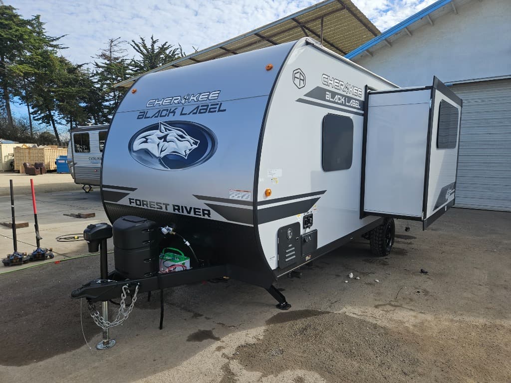 2026 Forest River RV 2026 Forest River RV Cherokee Wolf Pup - thumbnail 6