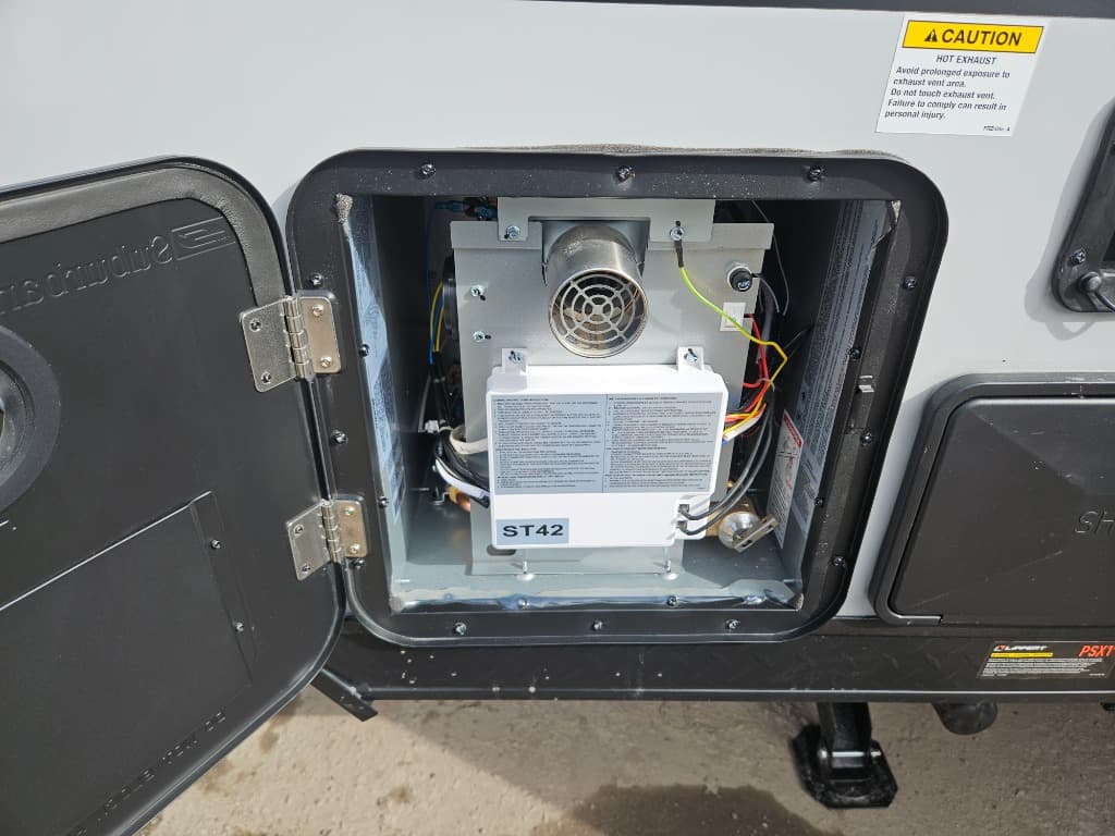 2026 Forest River RV 2026 Forest River RV Cherokee Wolf Pup - thumbnail 43