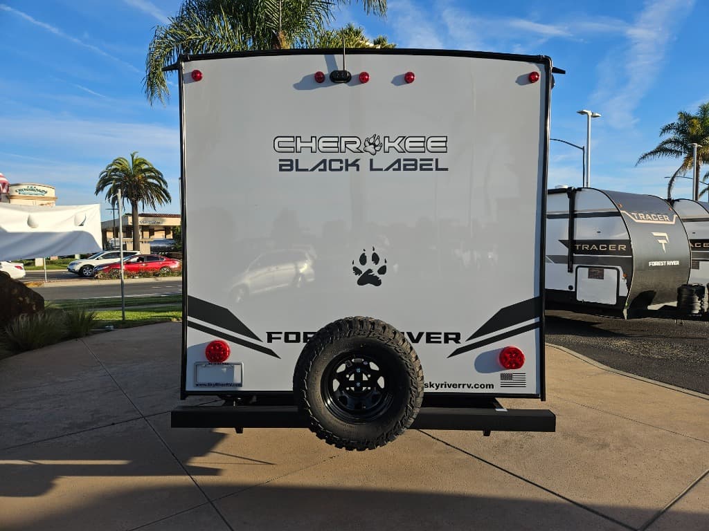 2026 Forest River 2026 Forest River Cherokee Wolf Pup Black Label - thumbnail 4