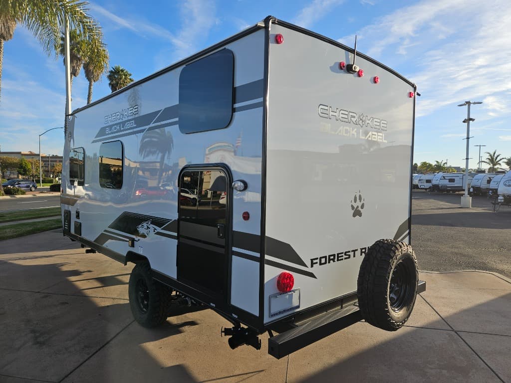 2026 Forest River 2026 Forest River Cherokee Wolf Pup Black Label - thumbnail 5