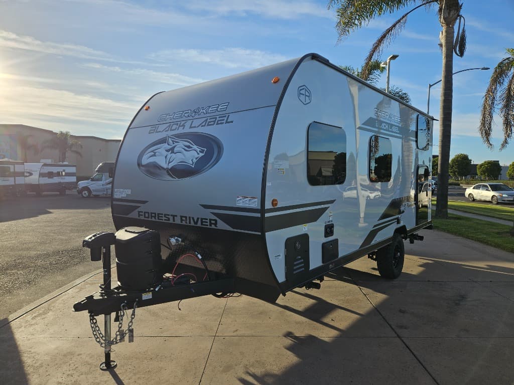 2026 Forest River 2026 Forest River Cherokee Wolf Pup Black Label - thumbnail 6