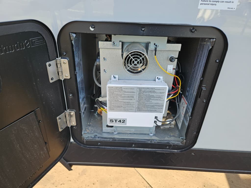 2026 Forest River 2026 Forest River Cherokee Wolf Pup Black Label - thumbnail 8