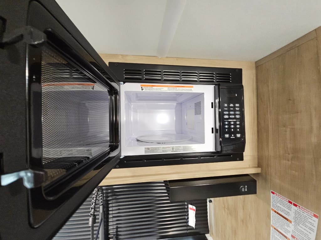 2026 Forest River 2026 Forest River Cherokee Wolf Pup Black Label - thumbnail 17