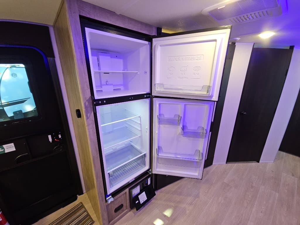 2026 Forest River RV 2026 Forest River RV Cherokee Grey Wolf Black Label - thumbnail 17