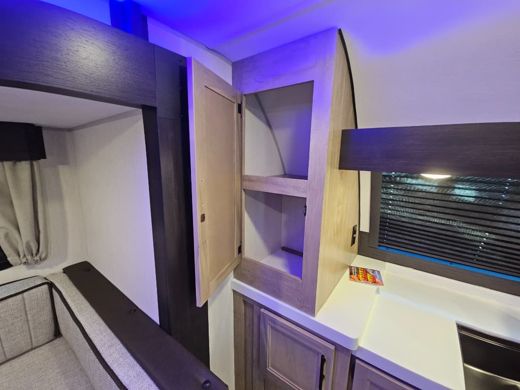 2026 Forest River RV 2026 Forest River RV Cherokee Grey Wolf Black Label - thumbnail 25