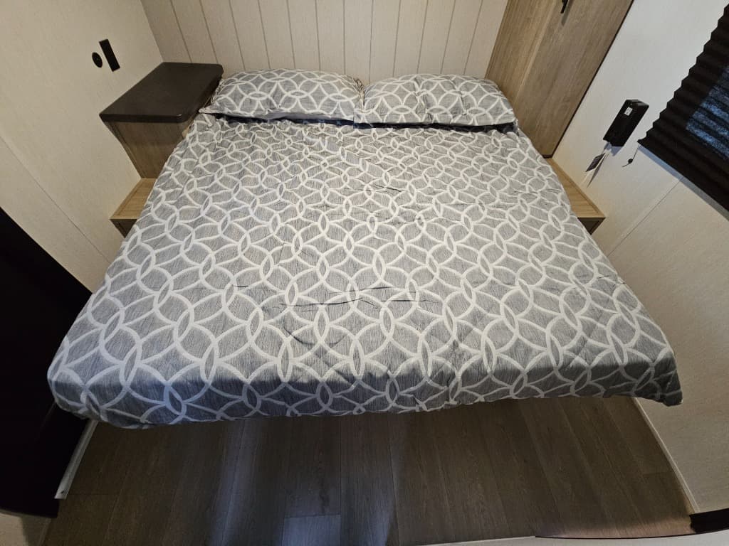 2026 Forest River RV 2026 Forest River RV Cherokee Grey Wolf Black Label - thumbnail 29