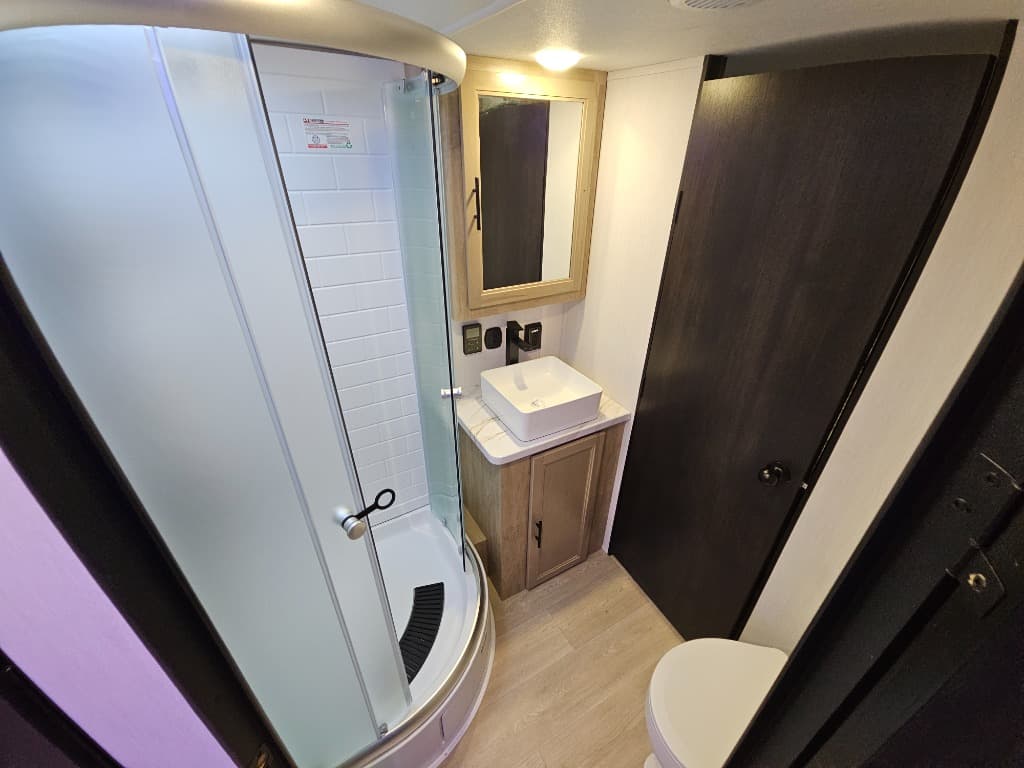 2026 Forest River RV 2026 Forest River RV Cherokee Grey Wolf Black Label - thumbnail 31