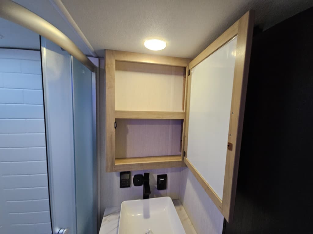 2026 Forest River RV 2026 Forest River RV Cherokee Grey Wolf Black Label - thumbnail 34