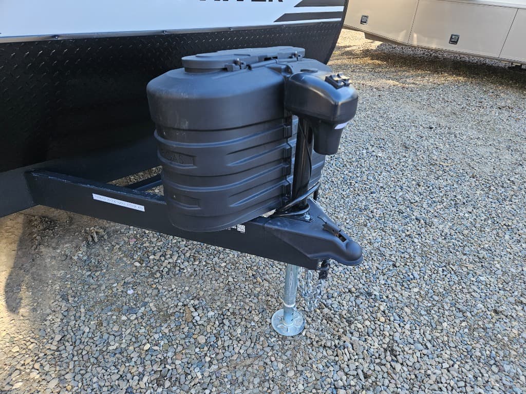 2026 Forest River RV 2026 Forest River RV Cherokee Grey Wolf Black Label - thumbnail 38