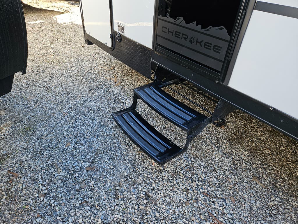 2026 Forest River RV 2026 Forest River RV Cherokee Grey Wolf Black Label - thumbnail 47