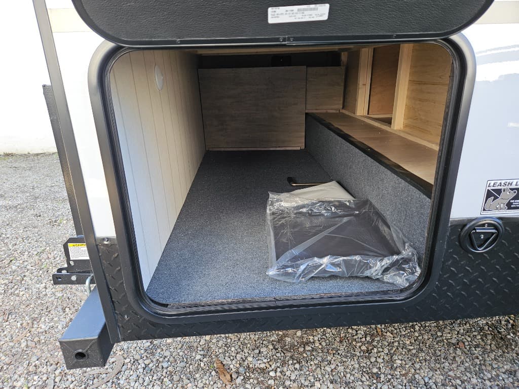 2026 Forest River RV 2026 Forest River RV Cherokee Grey Wolf Black Label - thumbnail 48