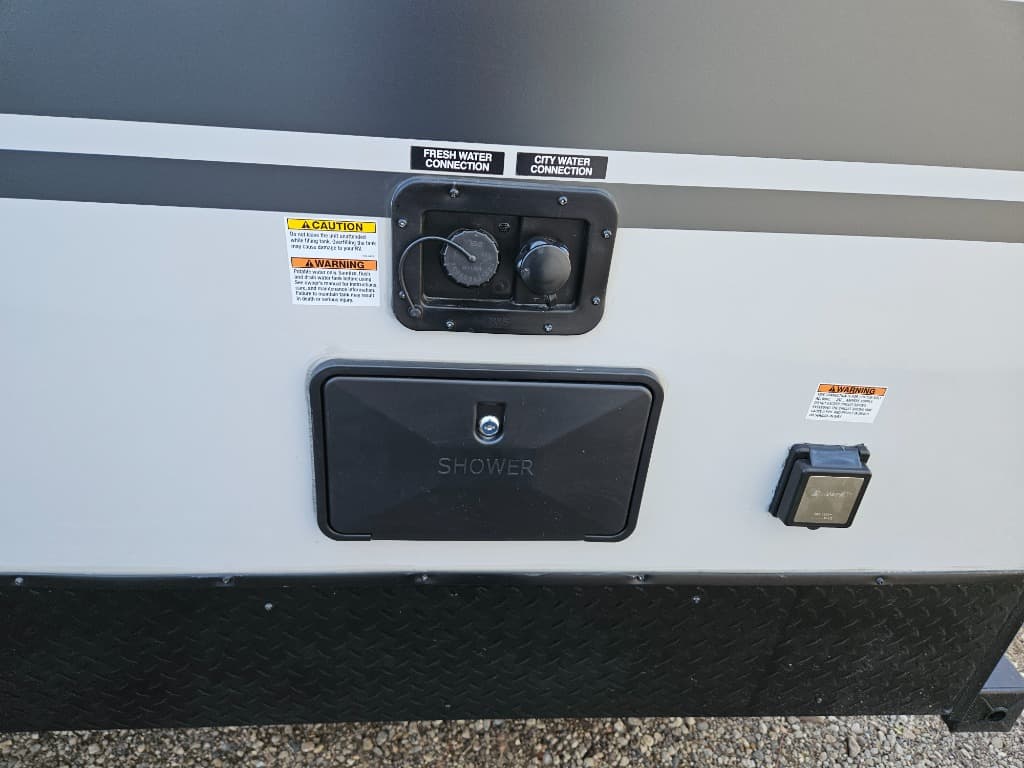 2026 Forest River RV 2026 Forest River RV Cherokee Grey Wolf Black Label - thumbnail 51