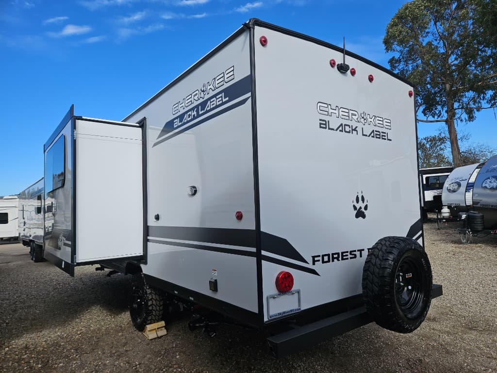 2026 Forest River RV 2026 Forest River RV Cherokee Wolf Pup Black Label - thumbnail 4
