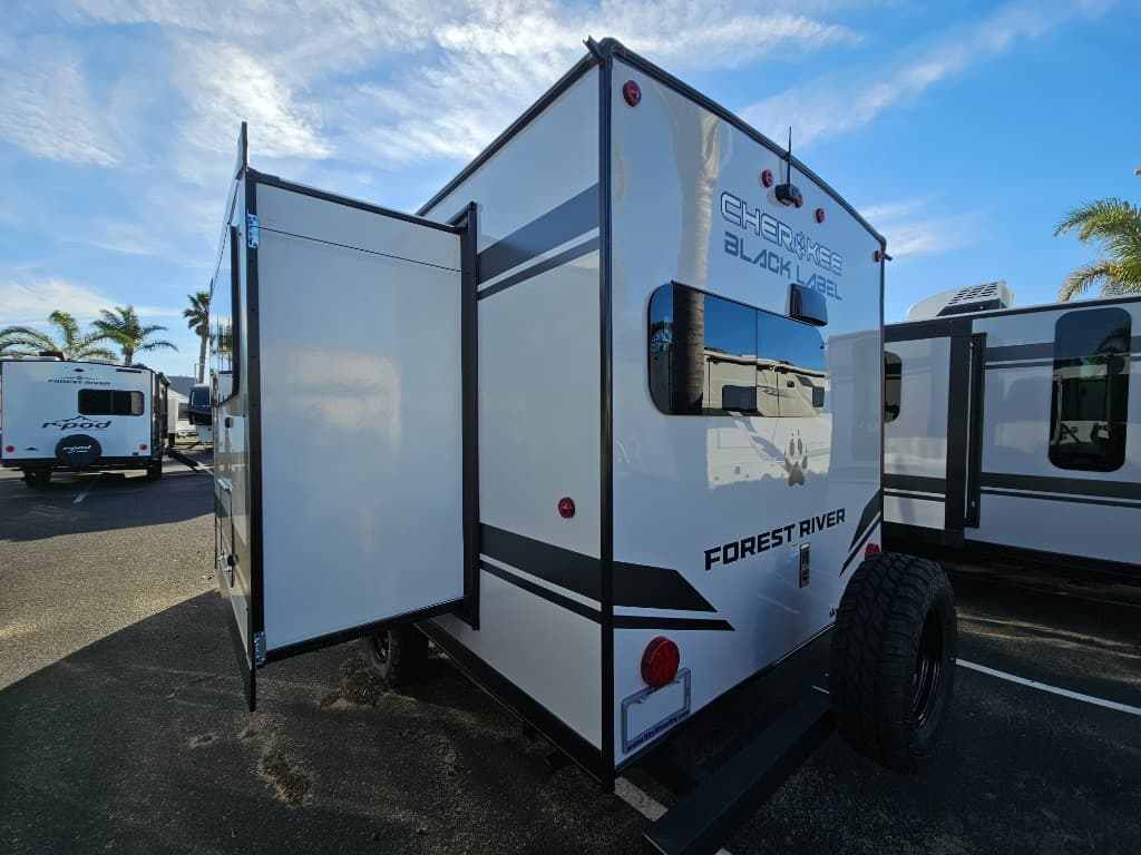 2026 Forest River 2026 Forest River Cherokee Wolf Pup Black Label - thumbnail 5