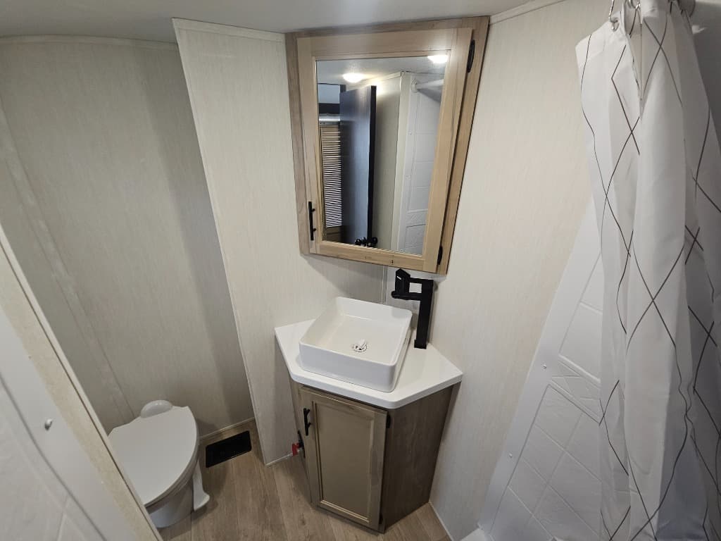 2026 Forest River 2026 Forest River Cherokee Timberwolf Black Label - thumbnail 29