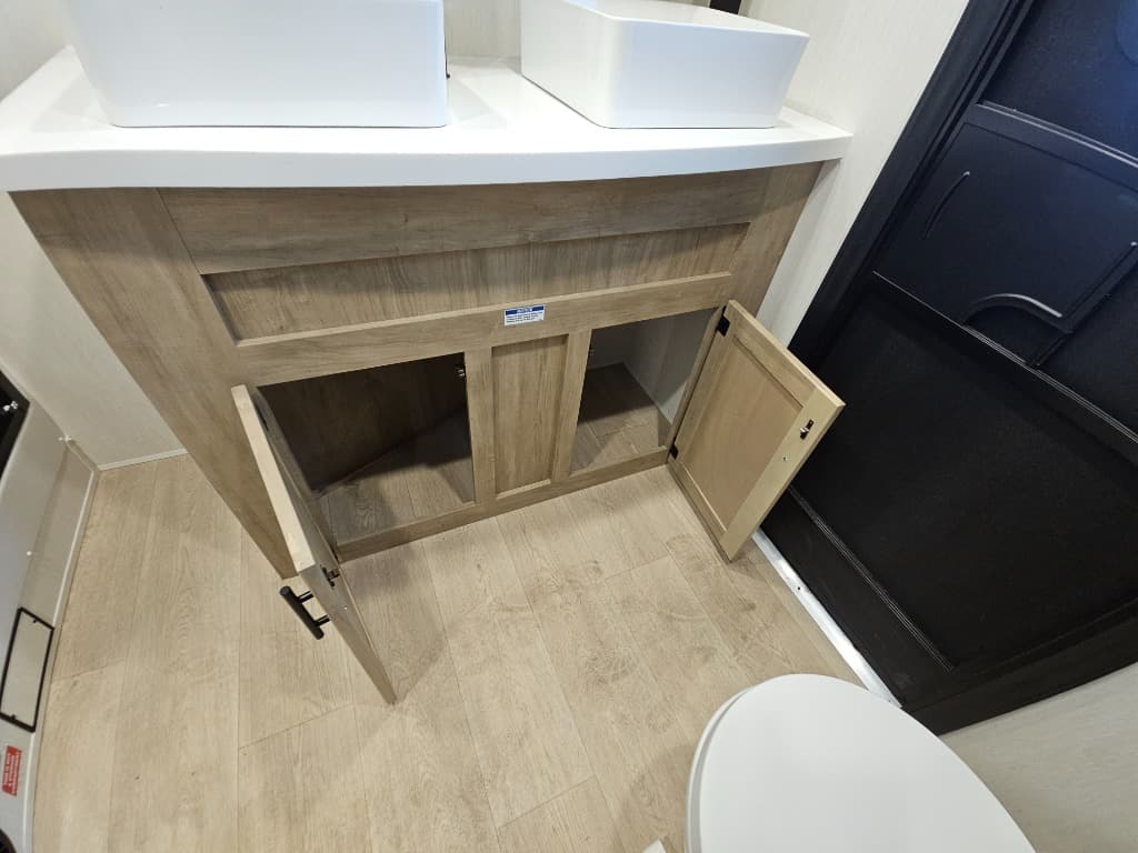 2026 Forest River 2026 Forest River Cherokee Timberwolf Black Label - thumbnail 52