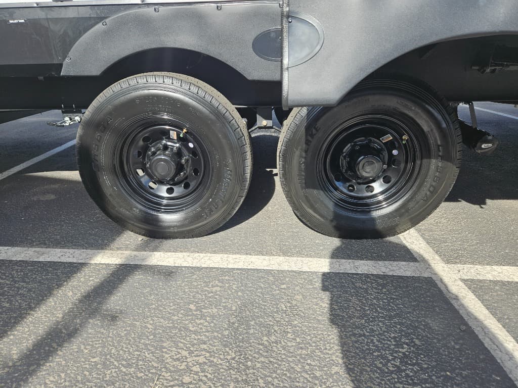 2026 Forest River 2026 Forest River Cherokee Timberwolf Black Label - thumbnail 62