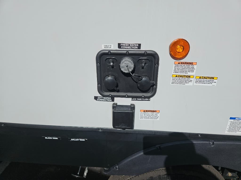 2026 Forest River 2026 Forest River Cherokee Timberwolf Black Label - thumbnail 63