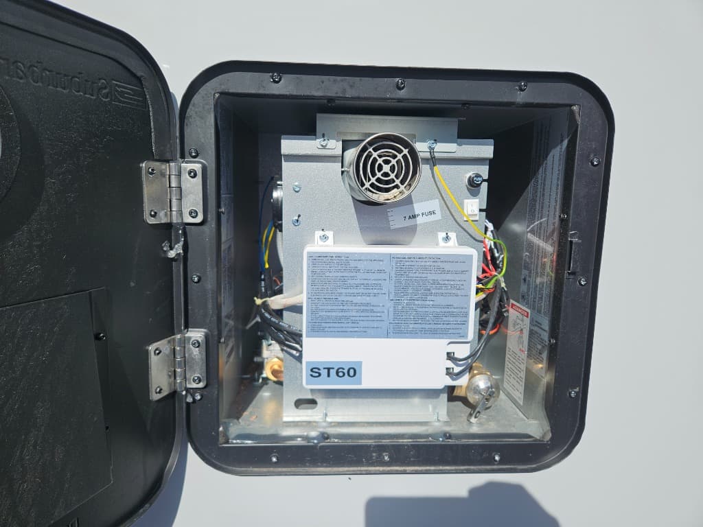 2026 Forest River 2026 Forest River Cherokee Timberwolf Black Label - thumbnail 64