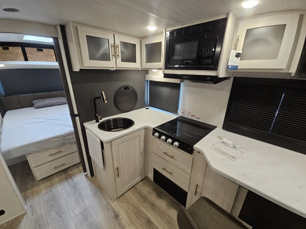 2026 Forest River 2026 Forest River R-Pod Un-Mapped - thumbnail 12