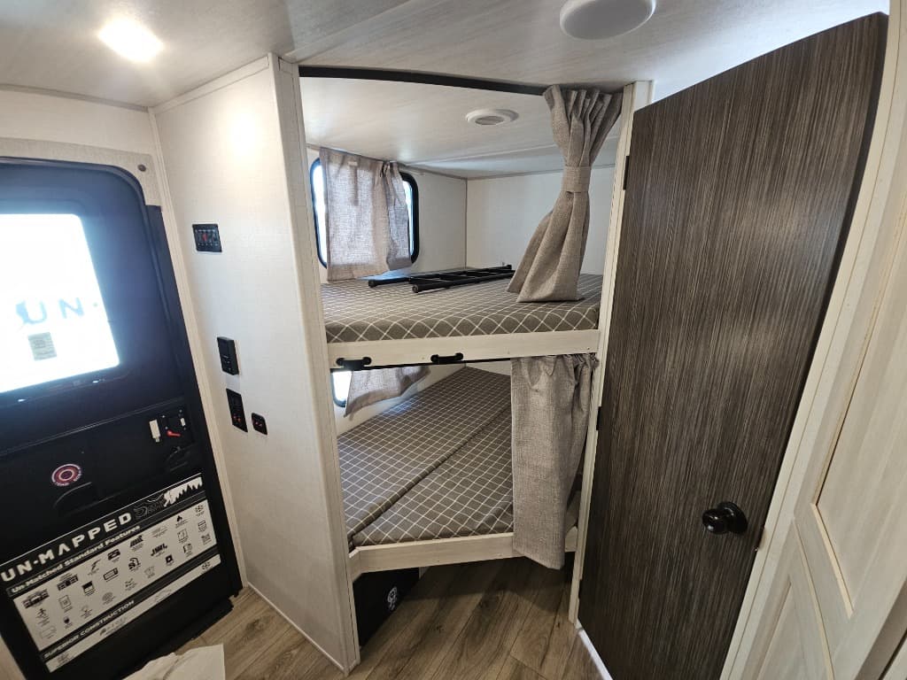 2026 Forest River 2026 Forest River R-Pod Un-Mapped - thumbnail 25