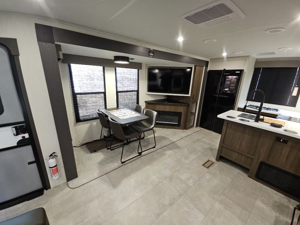 2026 Prime Time RV 2026 Prime Time RV LaCrosse - thumbnail 8