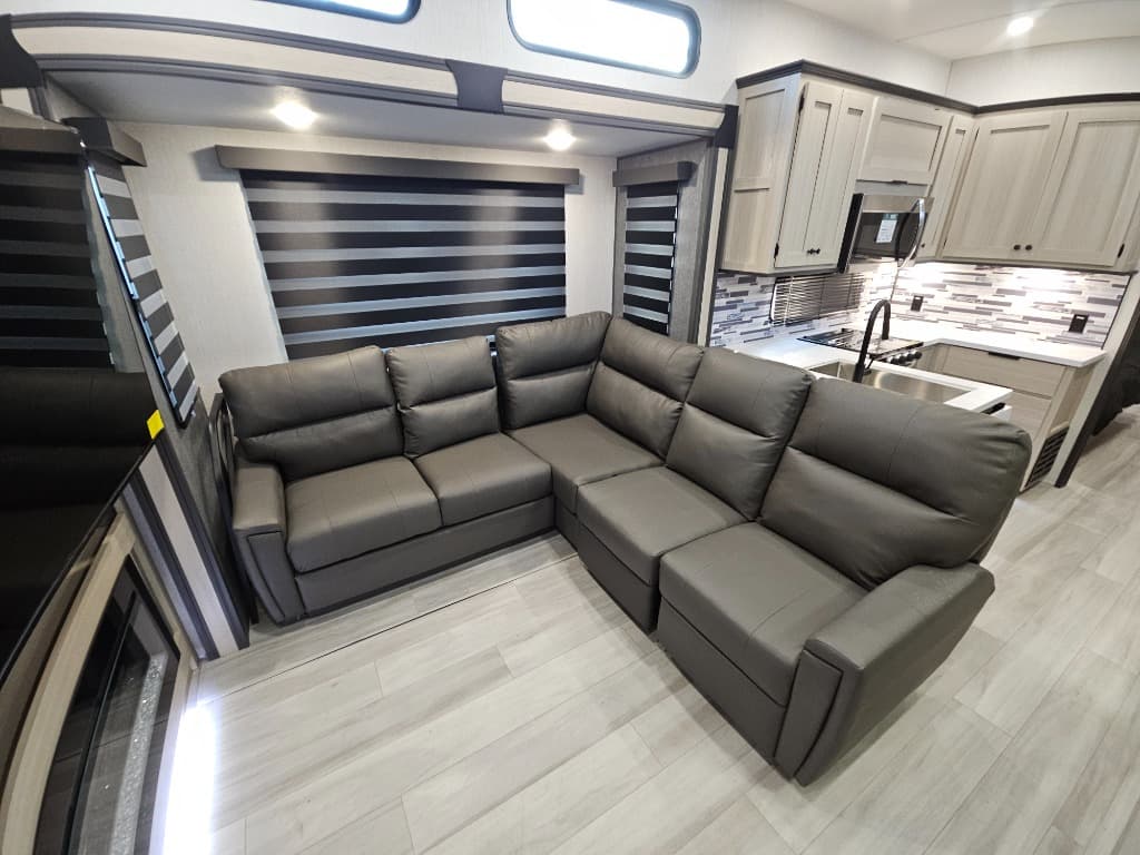 2026 Prime Time RV 2026 Prime Time RV LaCrosse - thumbnail 9